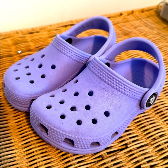 Crocs Kids' Classic Clog Slip-On Lightweight Purple Unisex Sandals Sz C7 - Picture 1 of 8
